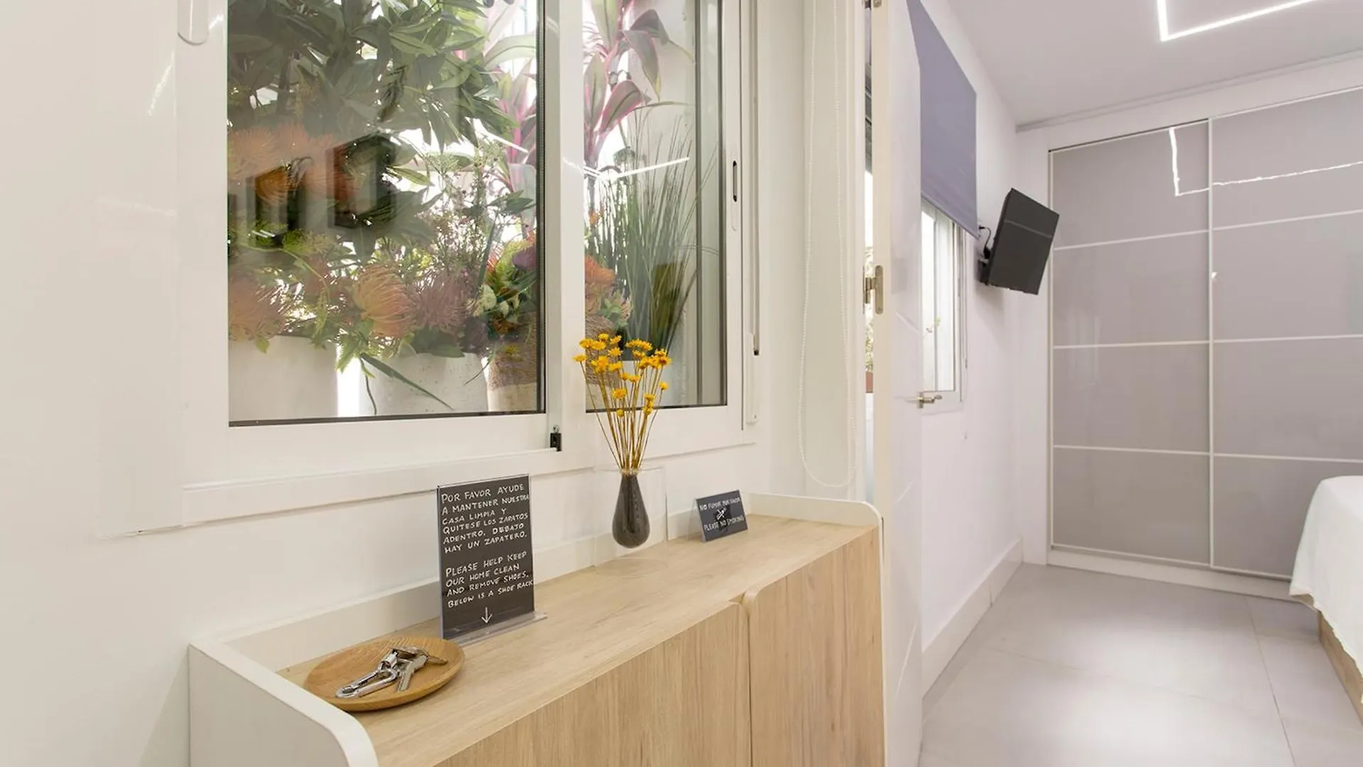 Dali'S Sanctuary In Granada - Private Parking Free Apartment 0*,