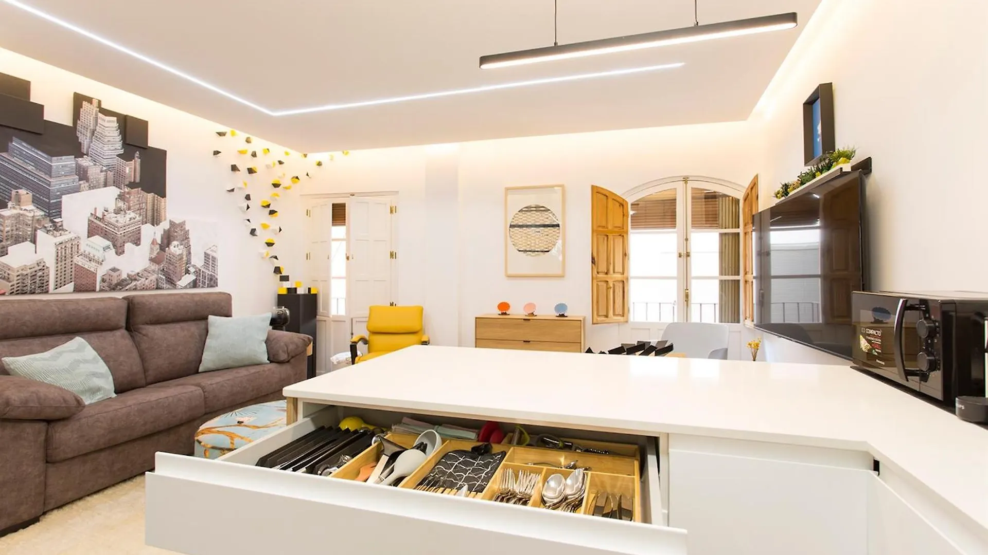 Dali'S Sanctuary In Granada - Private Parking Free Apartment 0*,  Spain